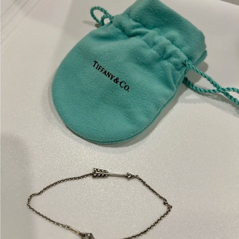 Tiffany & Co. Silver Arrow Bracelet with Teal Pouch